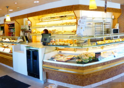 Installation de monnayeur automatique – Boulangerie Chevalier à Seynod en Haute-Savoie